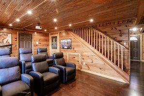 Living room - SmokyStays Swiss Cottage Chalet (Gatlinburg)