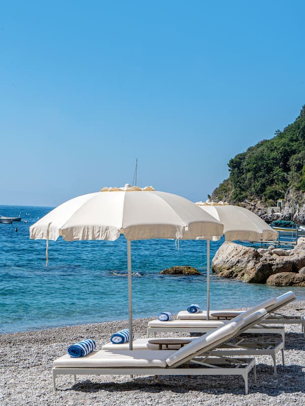 Private beach, sun loungers, beach towels, beach bar