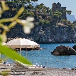 Private beach, sun loungers, beach towels, beach bar