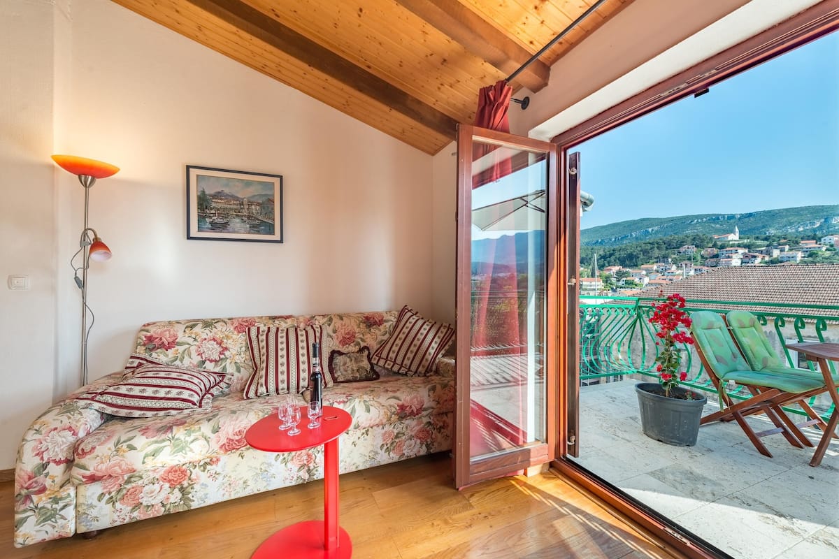 Apartamento superluxo (Spor) | 1 quarto, roupas de cama premium, cofres nos quartos