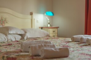 Luxury Apartment (Spor) | 1 bedroom, premium bedding, in-room safe, individually decorated - Aparthouse - Villa Napoleon (Jelsa)