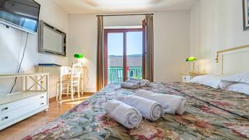 Luxe appartement, 1 slaapkamer (Gavun) | 1 slaapkamer, luxe beddengoed, een kluis op de kamer