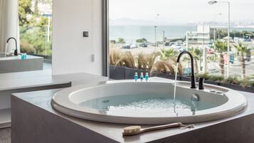 Tina de hidromasaje interior