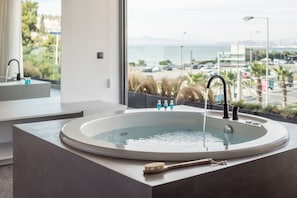 Bain à remous intérieur