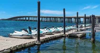 ⭐2 King Suites-2 Kitchens/Living Areas-Lagoon Pool-Beach Trolley-5BR Beach Rx⭐