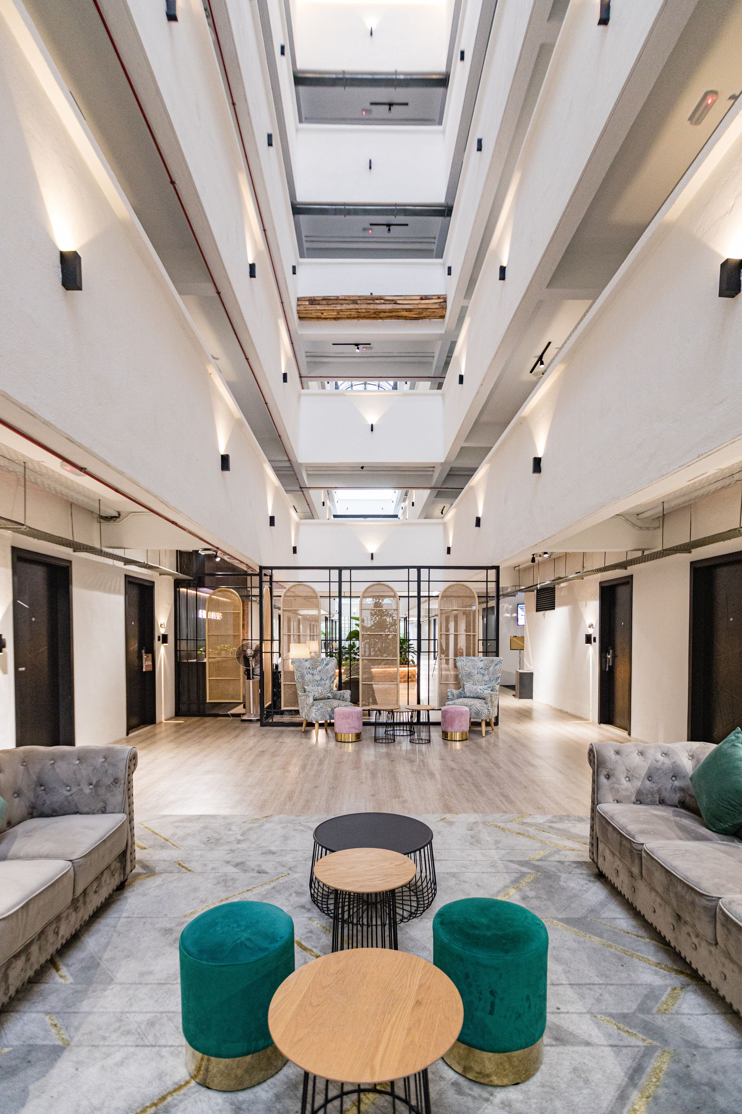 Siddeområde i lobbyen