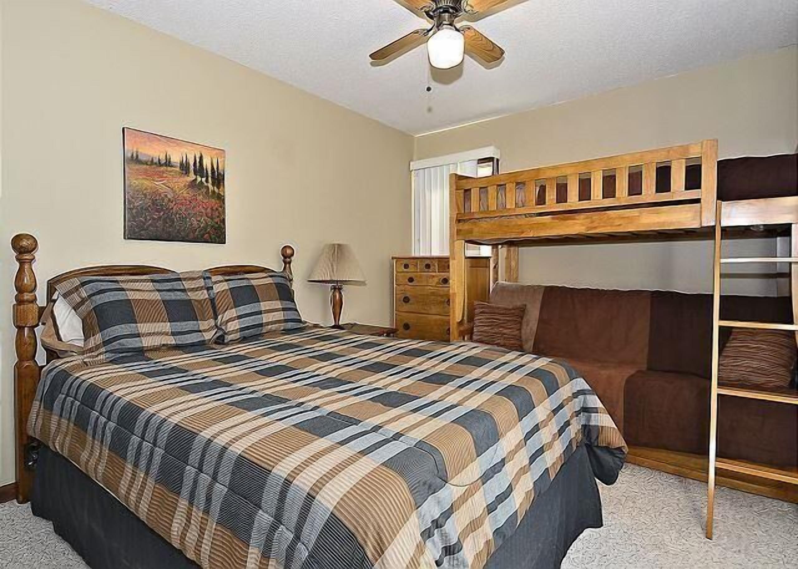 2 bedrooms, WiFi, bed sheets