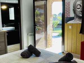 3 bedrooms, iron/ironing board, Internet, bed sheets