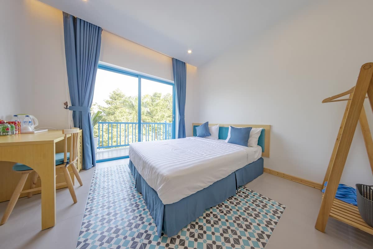 Deluxe Double Room | Minibar, desk, free WiFi