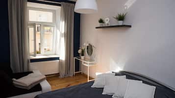 Comfort Apartment | 2 bedrooms, desk, laptop workspace, iron/ironing board