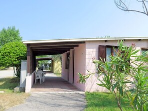 Esterni