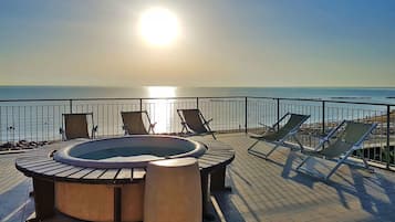 Idromassaggio all'aperto