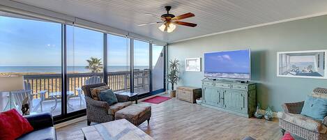 Flachbildfernseher, Tischtennisplatte