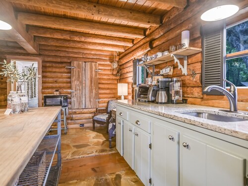 Cabins on the Square: Creek House