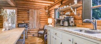 Cabins on the Square: Creek House
