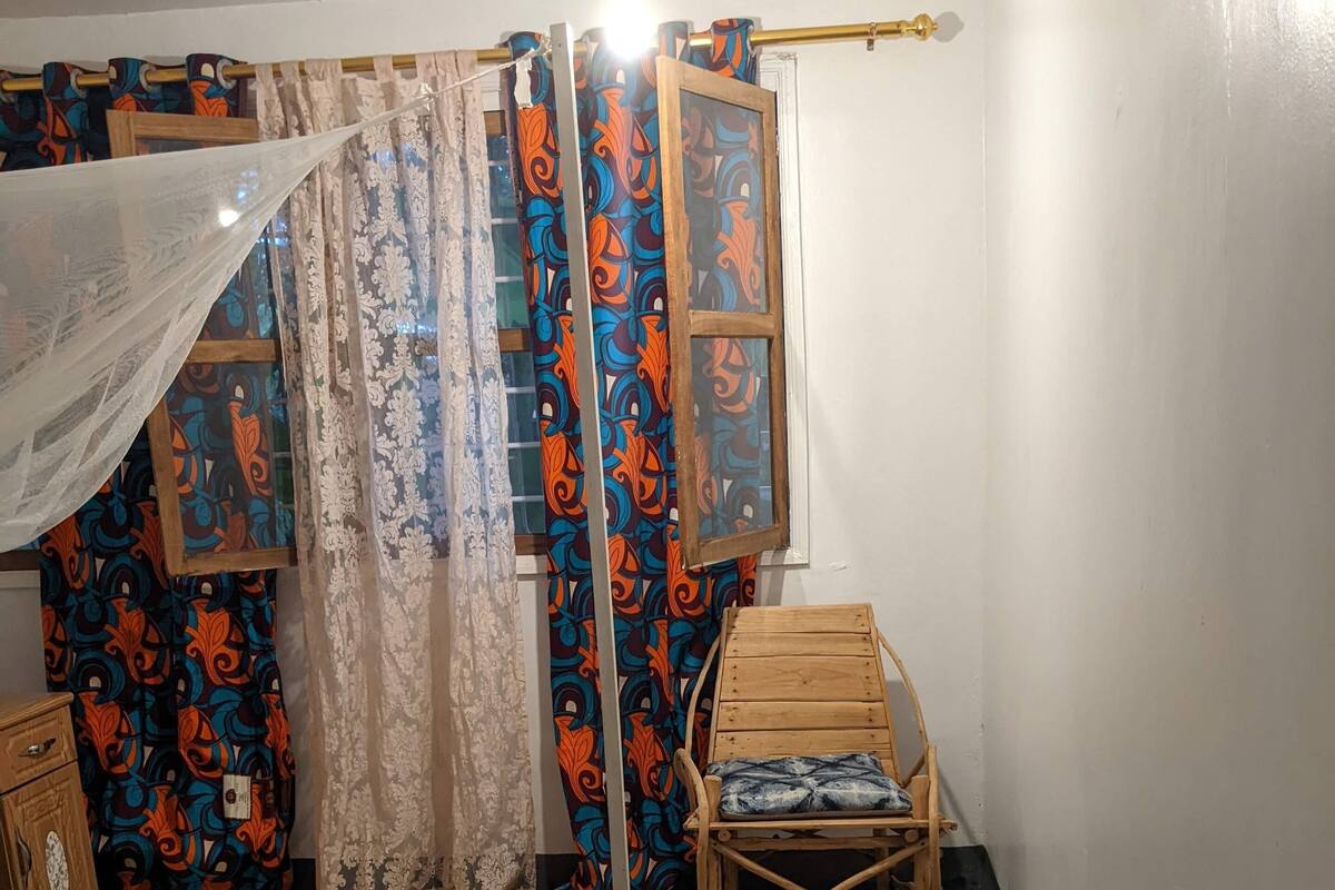 Blackout curtains, bed sheets
