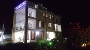 Front of property - Guest House in Arusha -Nanofilter Family (Arusha)