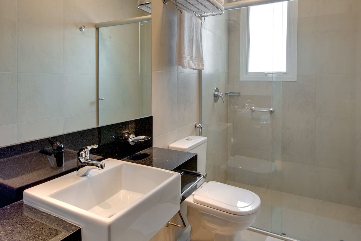 shower, towels, soap, shampoo