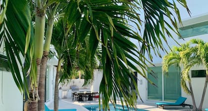 Villa de lujo con piscina al mar, jardín privado, patio y piscina en Gran Exuma