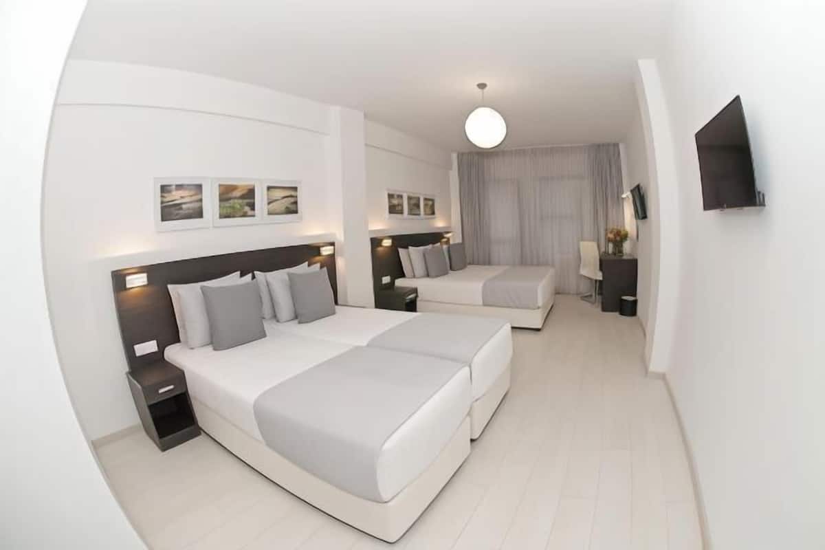 1 bedroom, in-room safe, desk, laptop workspace