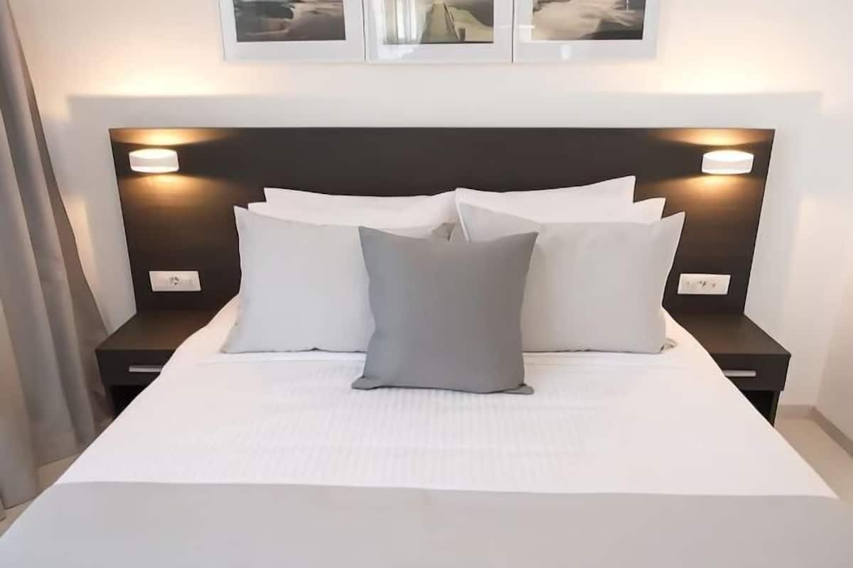 In-room safe, desk, laptop workspace, blackout drapes