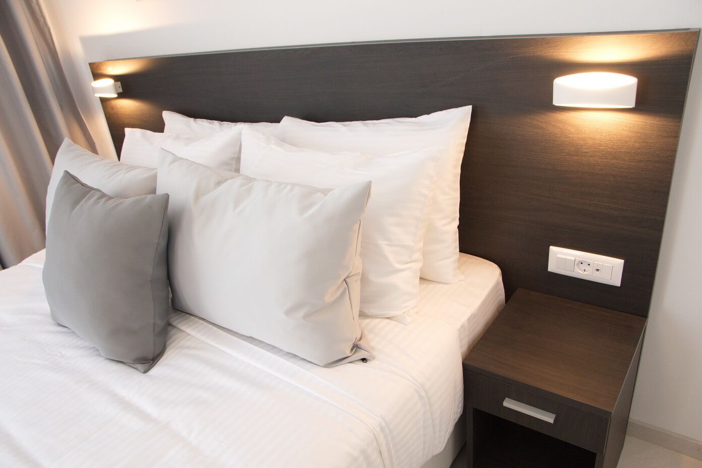 1 bedroom, in-room safe, desk, laptop workspace