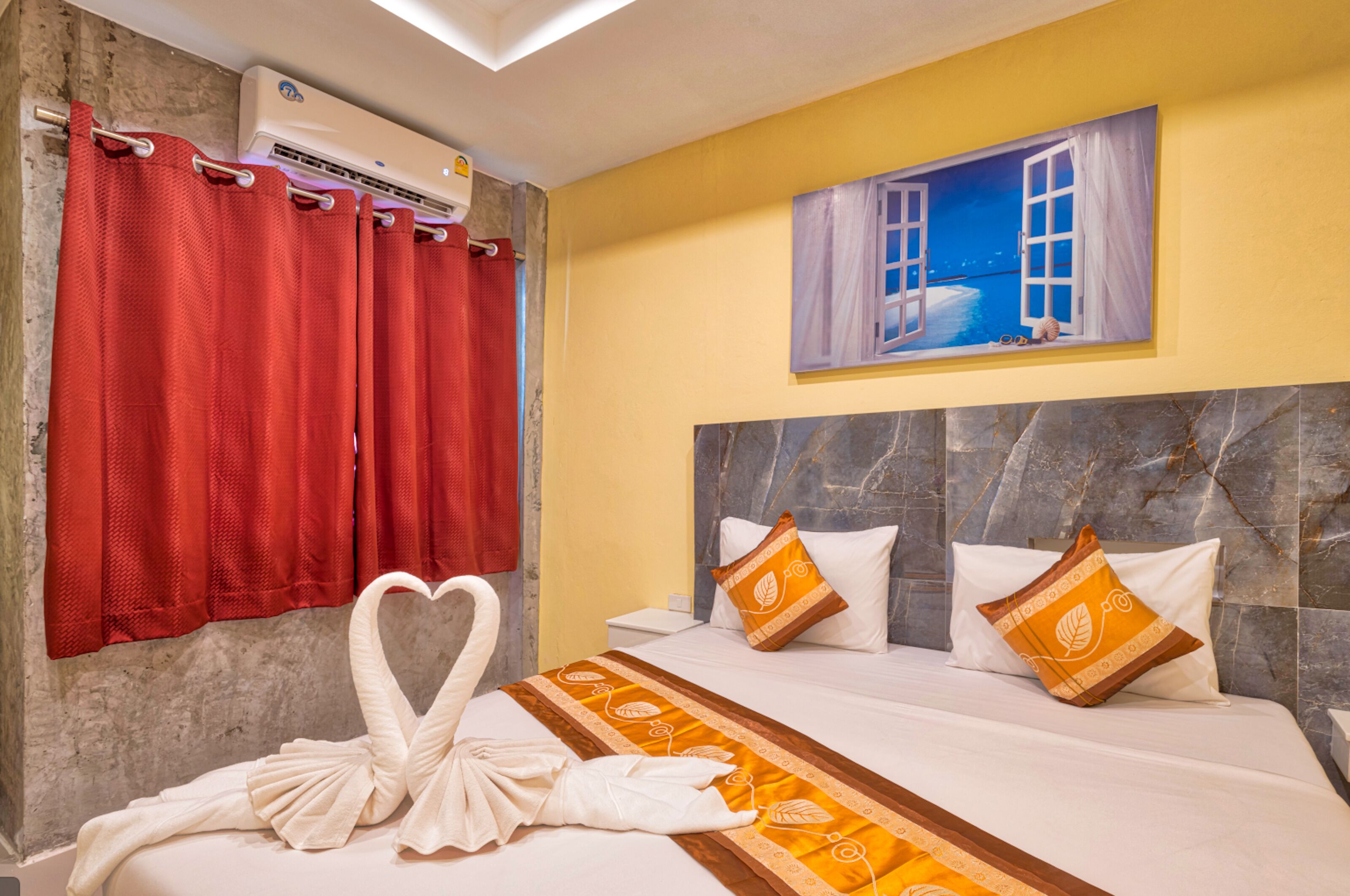 Photo - TJ Patong Hotel - Prime Location by OTOP Market & Sea