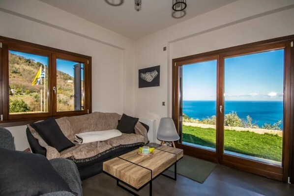 Luksus-dupleks - 3 soveværelser | Stue | Fladskærms-tv, pejs