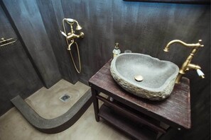 Luxury Duplex, 3 Bedrooms | Bathroom sink - Villa Mylopotamos (Zagora-Mouresi)