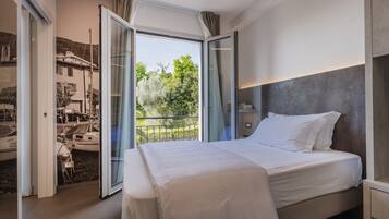 Camera singola | Una cassaforte in camera, con stile personalizzato