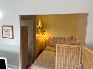 1 Schlafzimmer, Schreibtisch, Bügeleisen/Bügelbrett, kostenloses WLAN