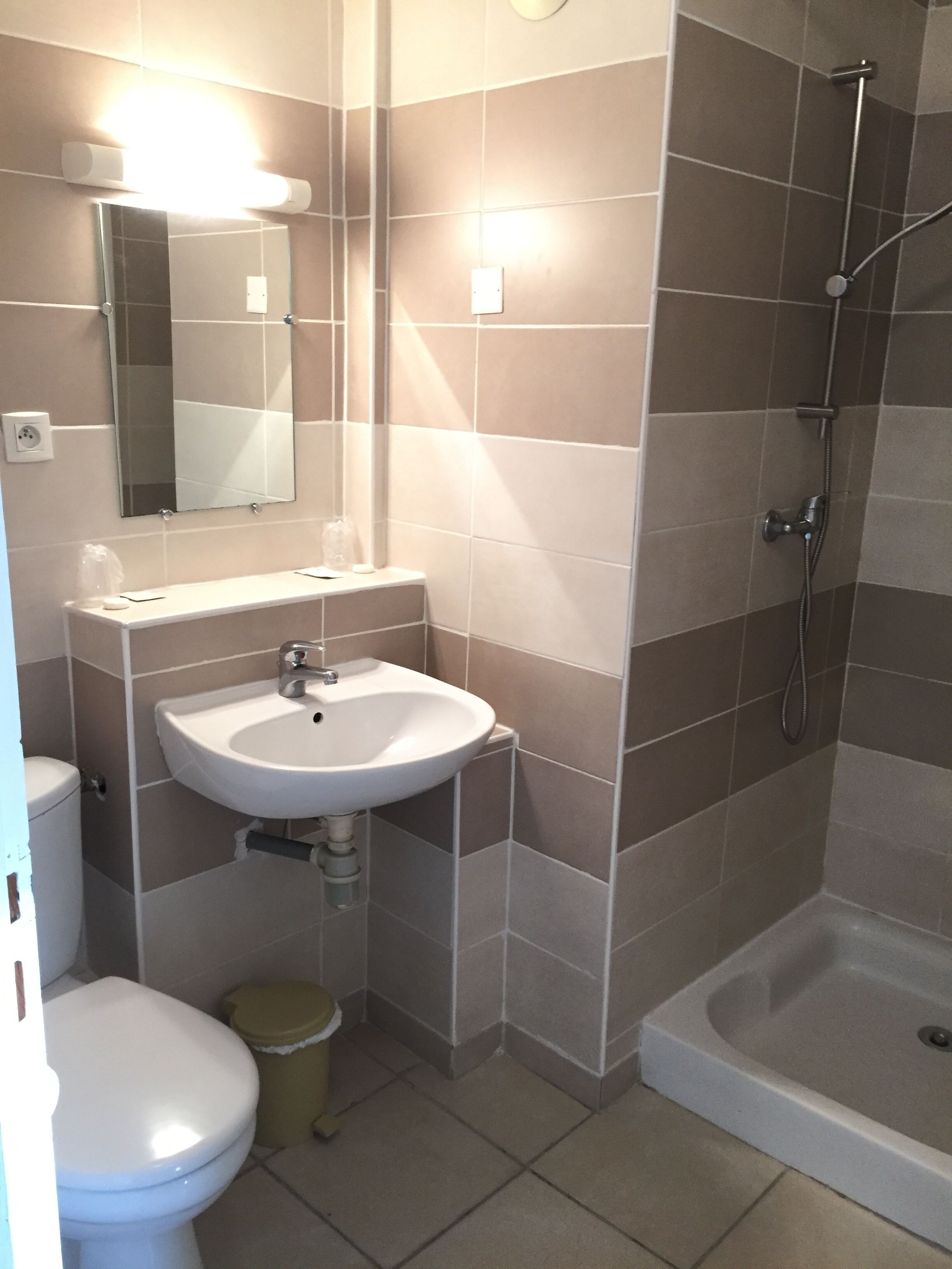 shower, towels, soap, shampoo