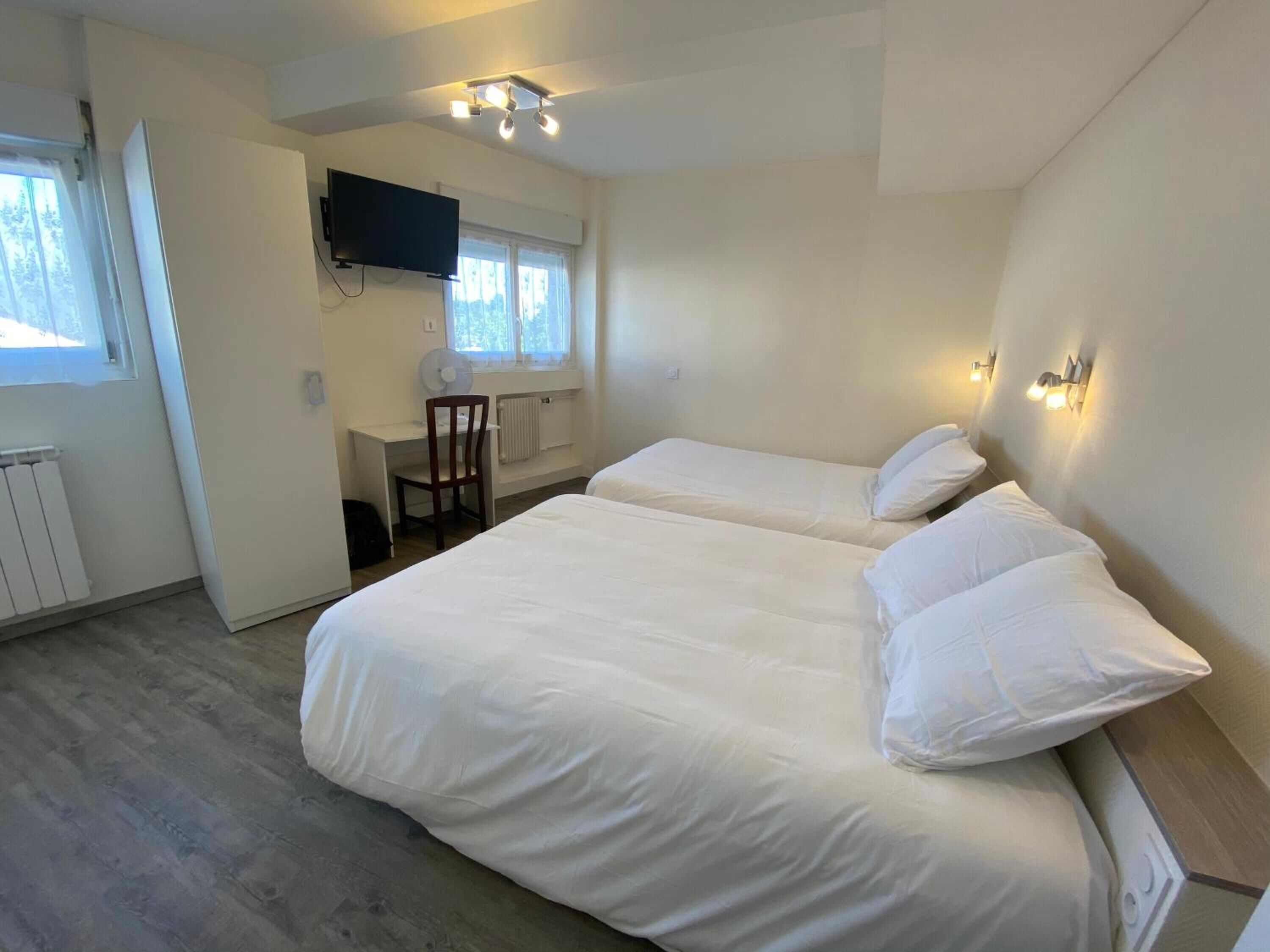 minibar, desk, free wifi, bed sheets