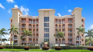 Exterior - Surf Beach 503 - Spectacular Sunsets - Beach Front (Treasure Island)