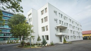 Unclassified image, 4 of 8, button - Acomodoro Residence (Bucharest)