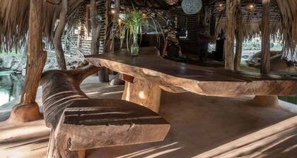 Banyan Camp für ein Paar