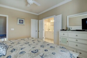 7 Schlafzimmer, Bügeleisen/Bügelbrett, WLAN, Bettwäsche