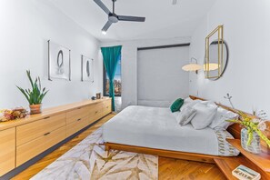 2 slaapkamers, een strijkplank/strijkijzer, gratis wifi, beddengoed