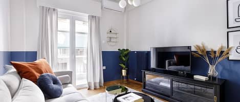 Apartment, 1 Bedroom | Living area