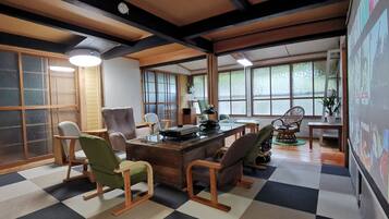 Familie huis | 1 slaapkamer, gratis wifi