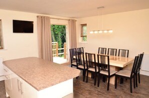 Ferienhaus | Wohnbereich | Flachbildfernseher