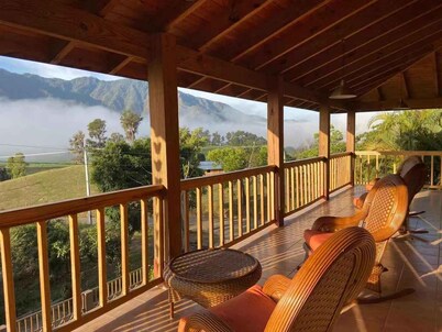 A beautiful retreat in the highest mountain chain in the Caribbean.