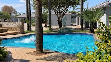 Udendørs pool