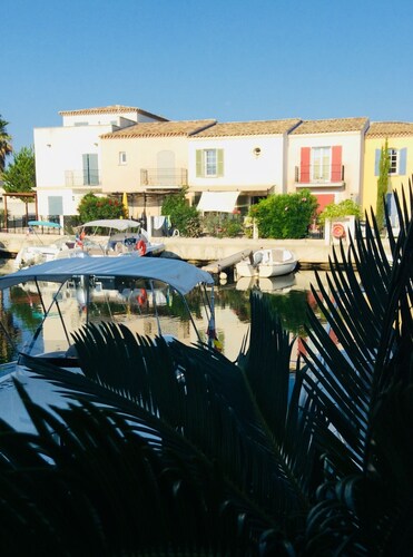 Marina Petite Belge à Aigues Mortes (incl city bikes on request)