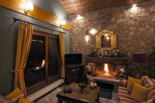 Dandy Villas Elatodasos - Chalet Artemis - Fir Forest - Jeep & Nature Lovers