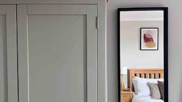 2 bedrooms, iron/ironing board, travel crib, WiFi