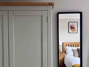 2 Schlafzimmer, Bügeleisen/Bügelbrett, Reisekinderbett, WLAN