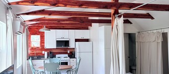 The Cedar Loft/Apartment