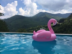 Seasonal outdoor pool, open 9:00 AM to 8:00 PM, pool loungers - Hotel Il Fondaccio (Lizzano in Belvedere)