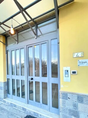 Exterior detail - Central apartment with large terrace (Massa Lubrense)